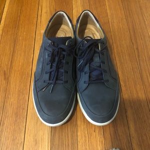 Blue men Clark’s size 11.5 wide